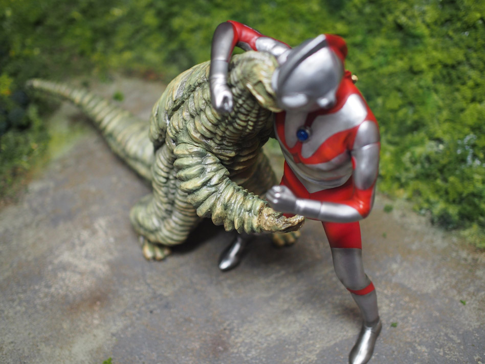 1/6特撮シリーズ レッドキング ハイグレードVer.（岩石付き