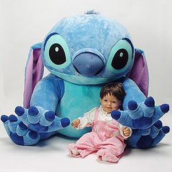 ディズニー スティッチ の大きいぬいぐるみ