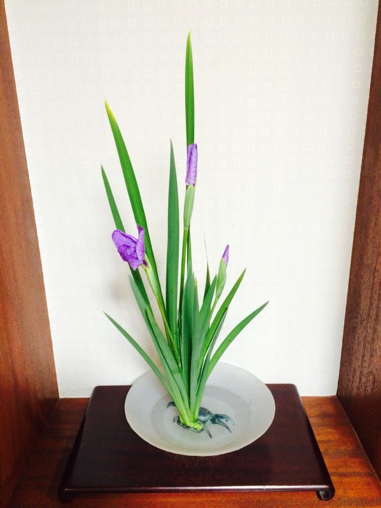 華道則天門で使う花を支える花留め蟹 金属製 赤いカニの