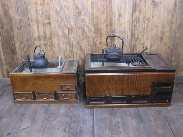 長火鉢への灰の入れ方 －2 容量計算 : 囲炉裏・火鉢・七輪のうんちく