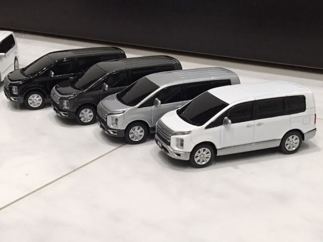 歴代ー三菱デリカミニカー18台セット 歴代ー三菱デリカミニカー18台