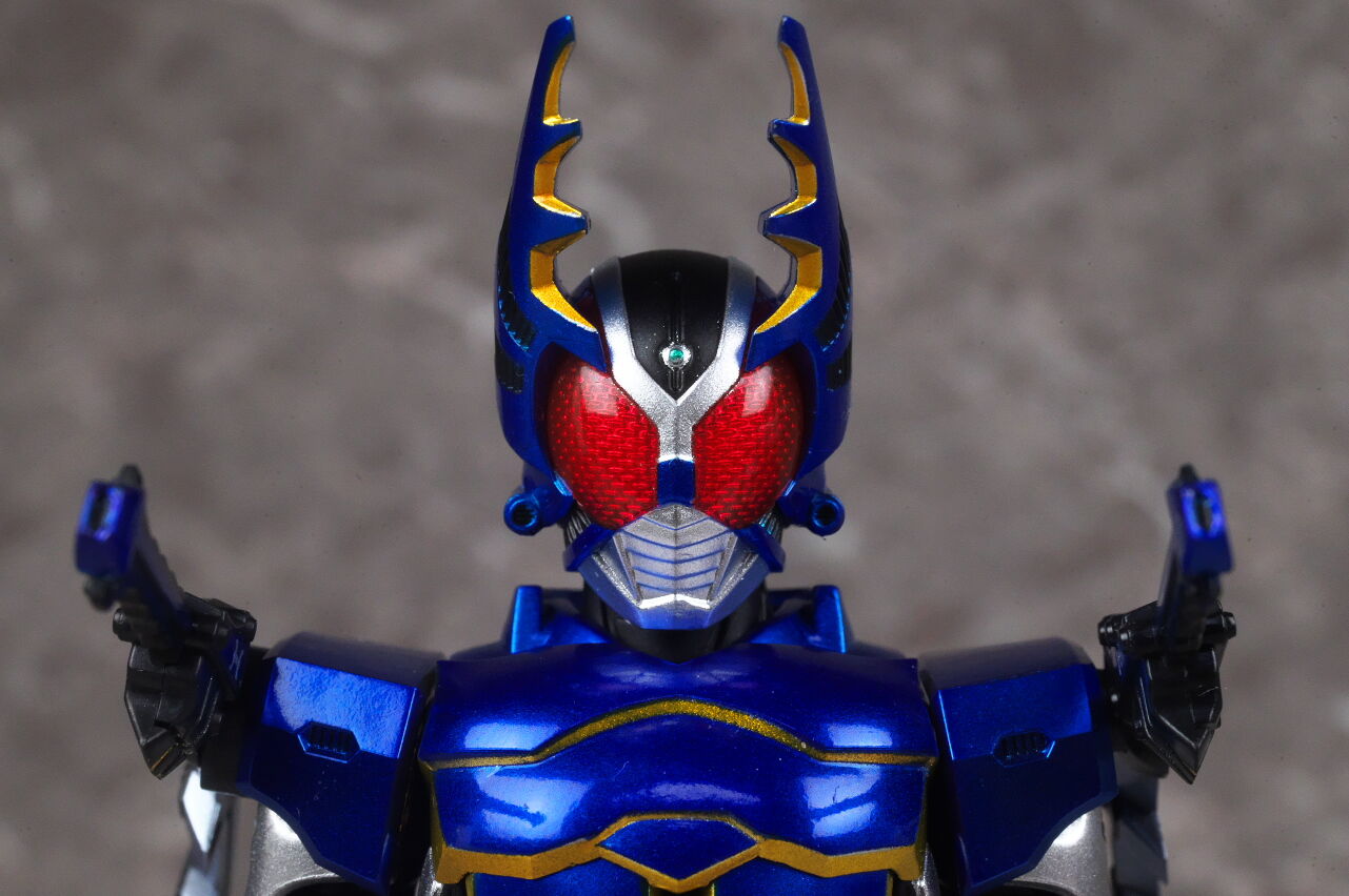 真骨彫製法 仮面ライダー カブト、ガタック10th 2体セット S.H.