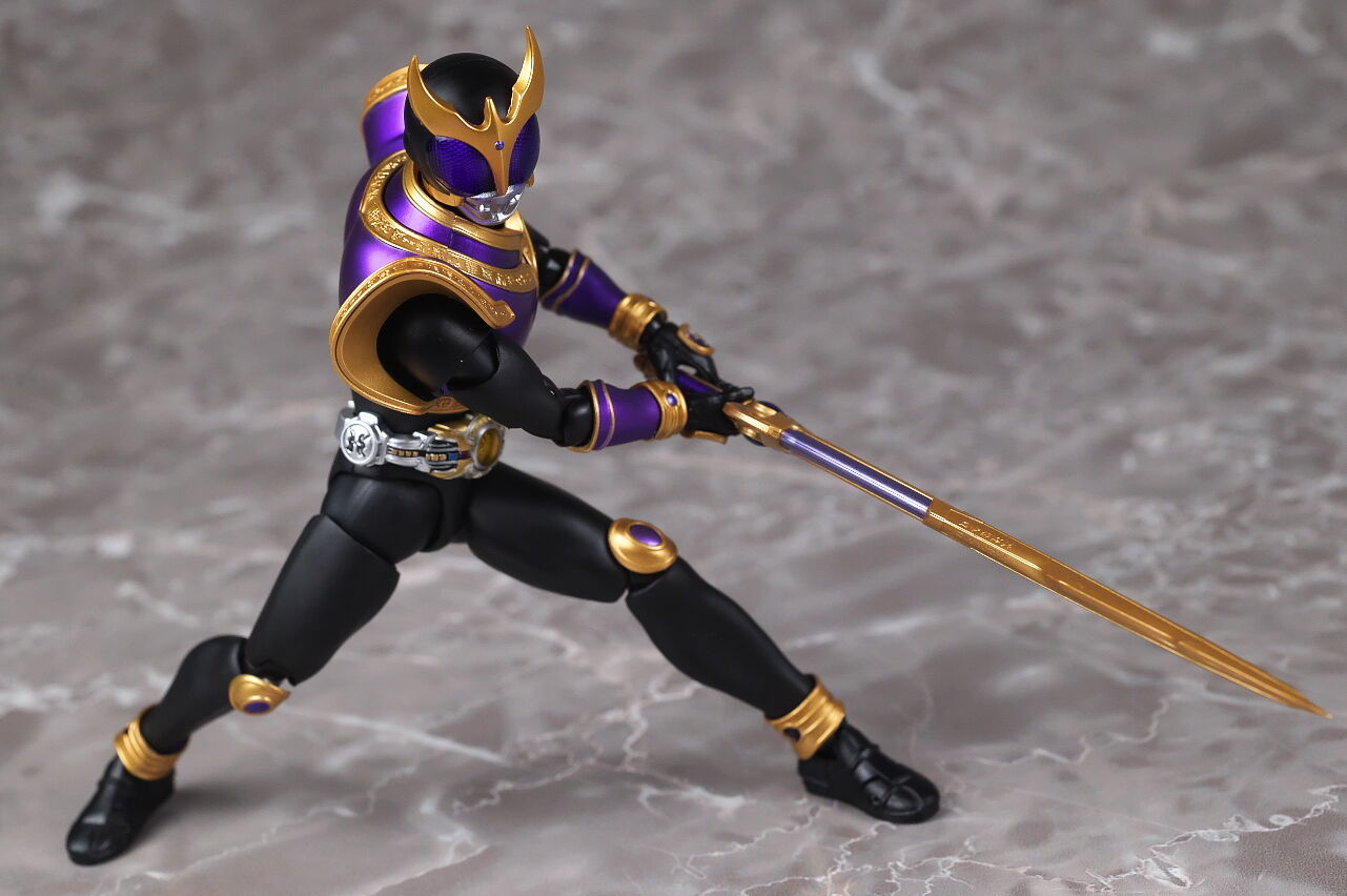 S.H.Fフィギュアー (真骨彫製法)仮面ライダークウガライジングタイタン