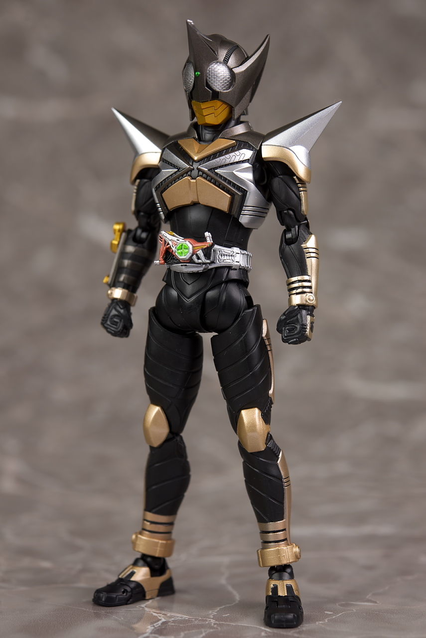 S.H.Figuarts仮面ライダーキックホッパー・パンチホッパー（真骨彫製法）
