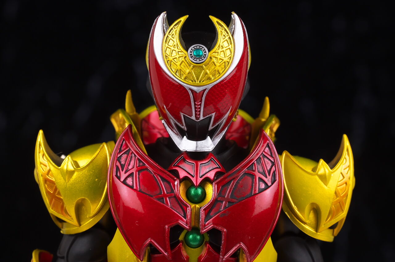 真骨彫製法 仮面ライダーキバ エンペラーフォーム レビュー】S.H.