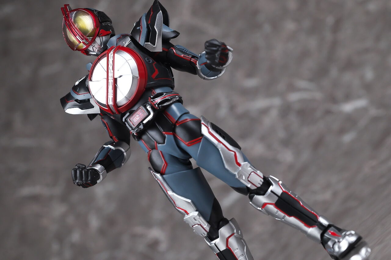 仮面ライダーネクストファイズ ネクストカイザ 真骨彫 S.H.Figuarts