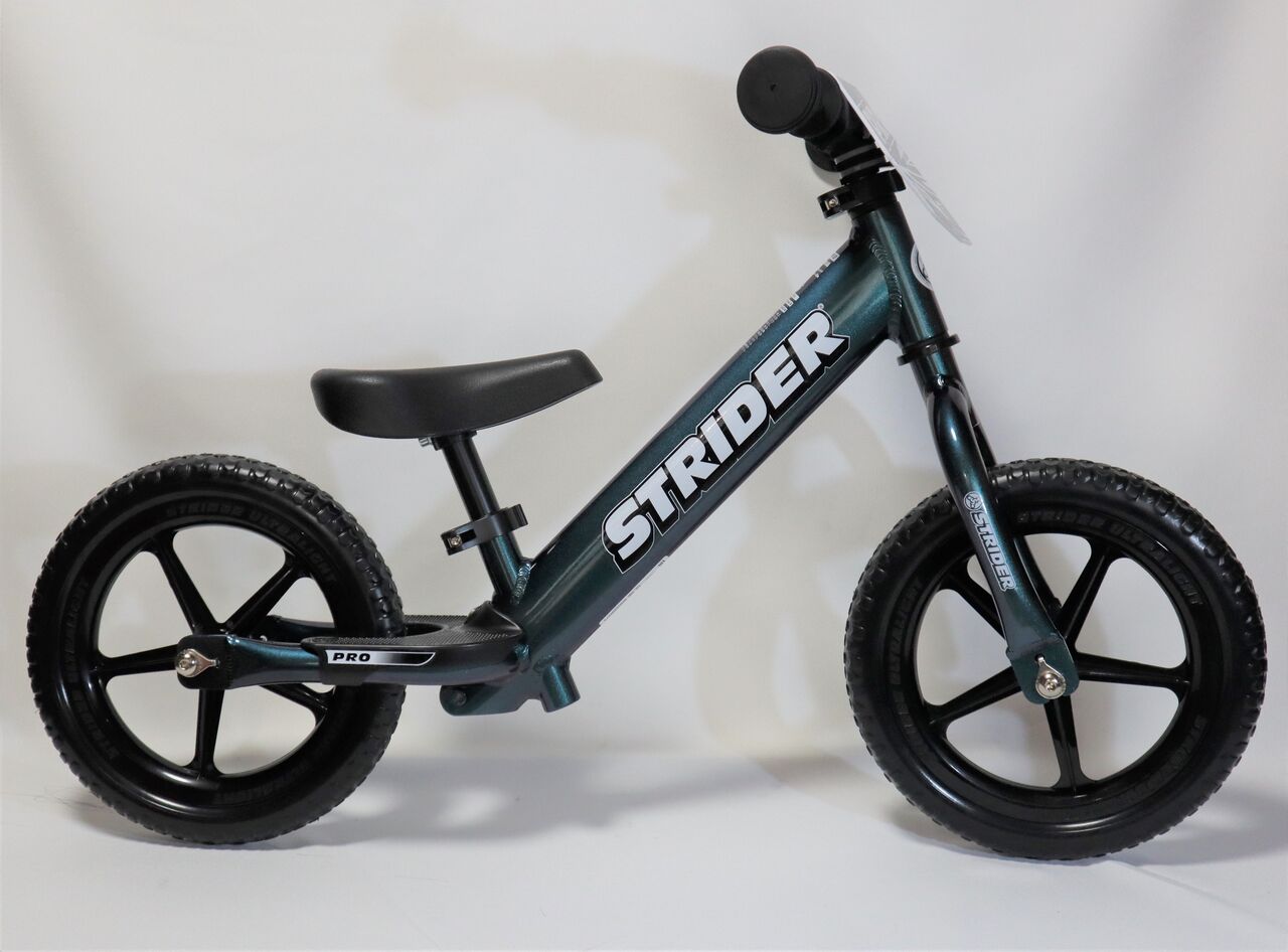 送料込み】ストライダー プロ 軽量 アルミ シルバー 公式専用キャリー