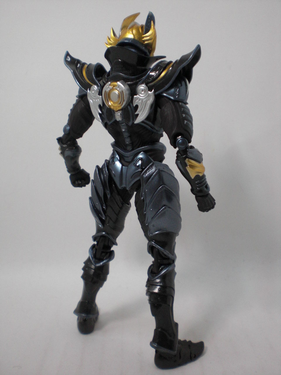 S.H.フィギュアーツ 黄金騎士 ガロ 流牙Ver. 30-JD1117-10 Amazon.co