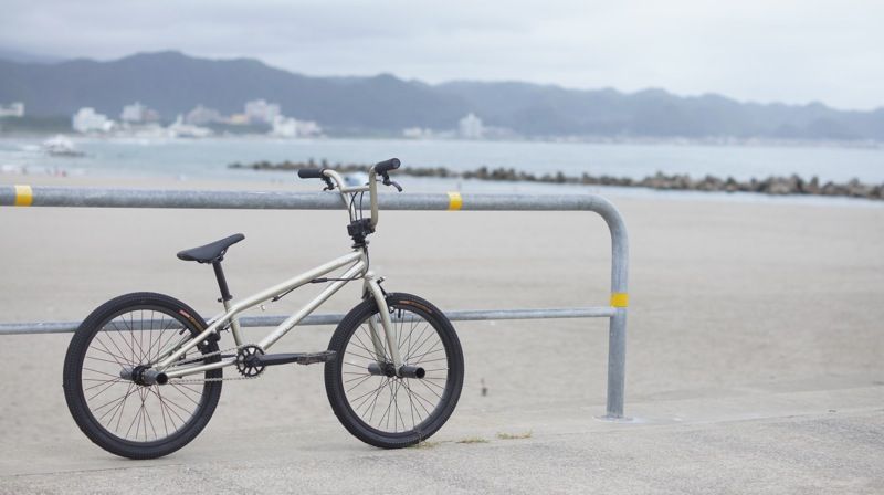 レビュー「Motel works / Aux Ver.2」 : BMXライダー/岡山 潤 日記