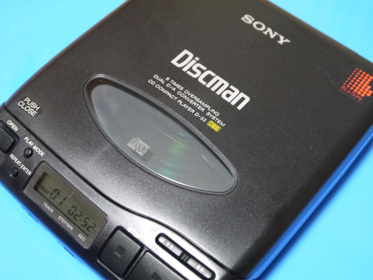 ポータブルCDプレーヤーを買う（DiscmanD-33） : （ヴィンテージでは