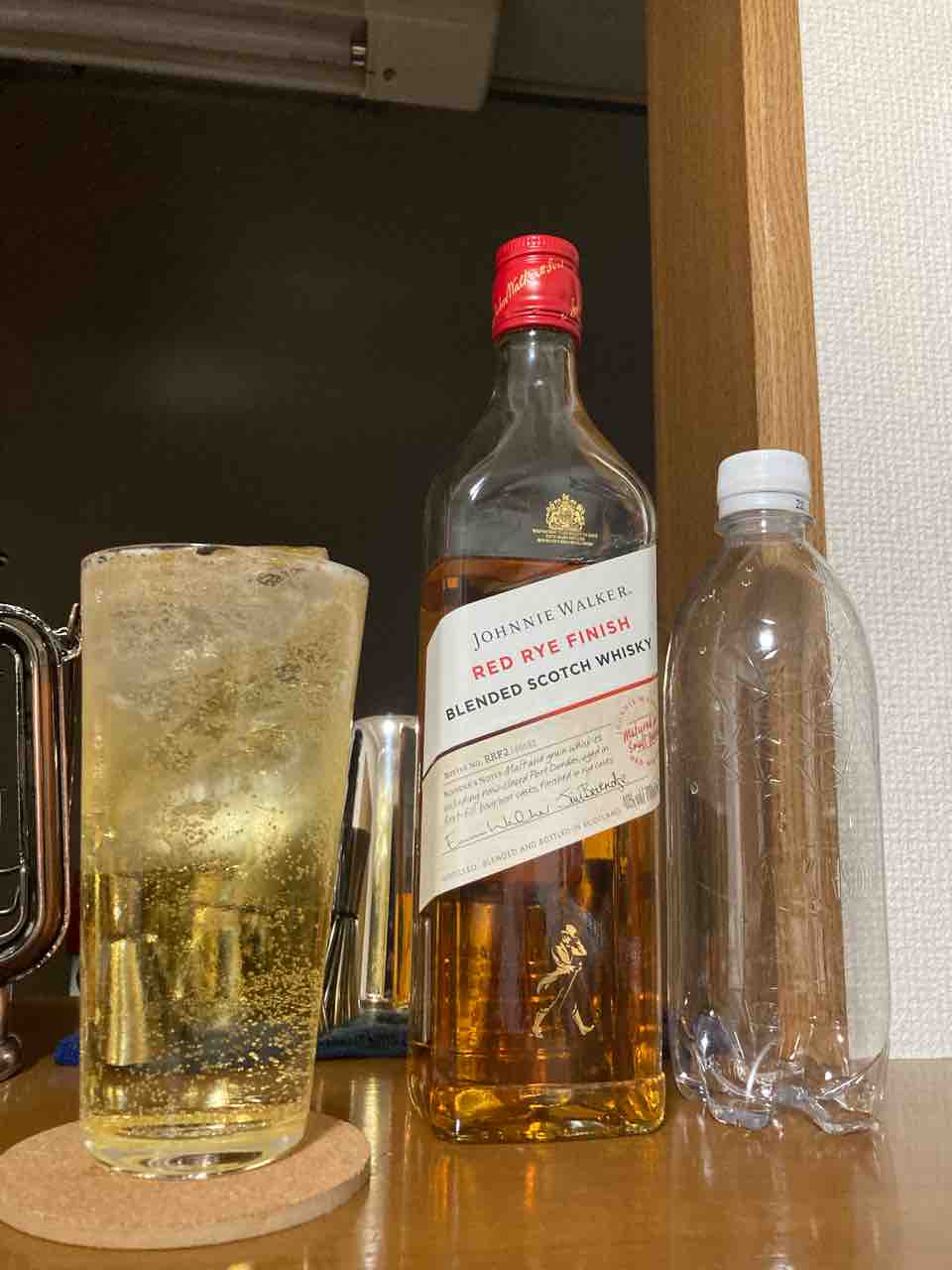 ジョニーウォーカー ワインカスクフィニッシュ & レッドライ