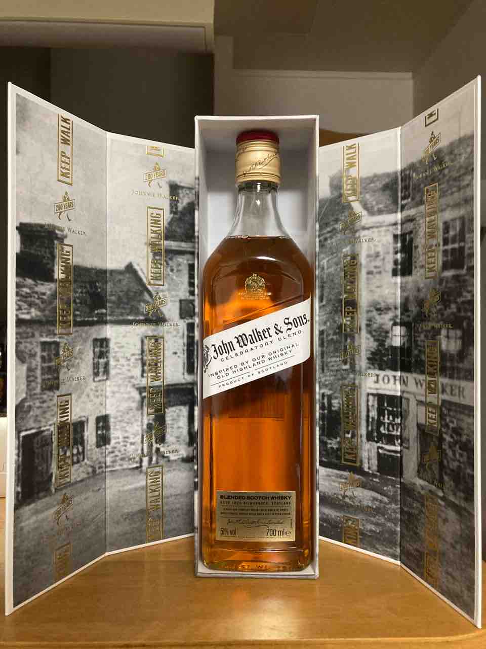 カイ太郎の晩酌日記 69杯目 ジョン・ウォーカー&サンズ セレブラトリー