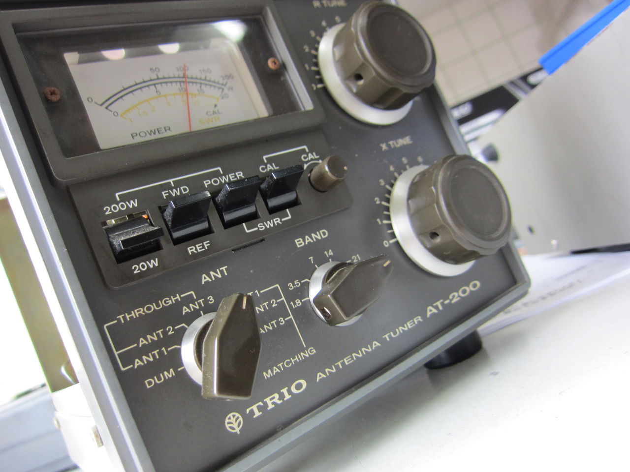 TRIO AT-200 アンテナチューナー ろこ 中古 TRIO トリオ アンテナ