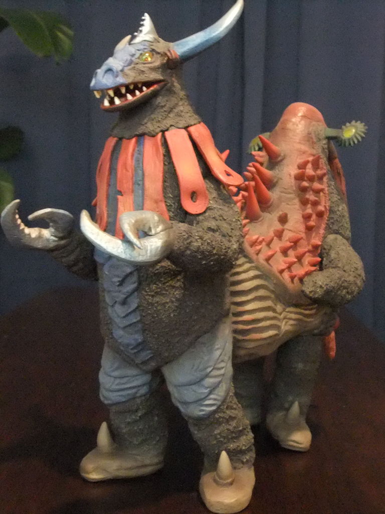 第89話 ジャンボキング : 怪獣部屋のストーリー