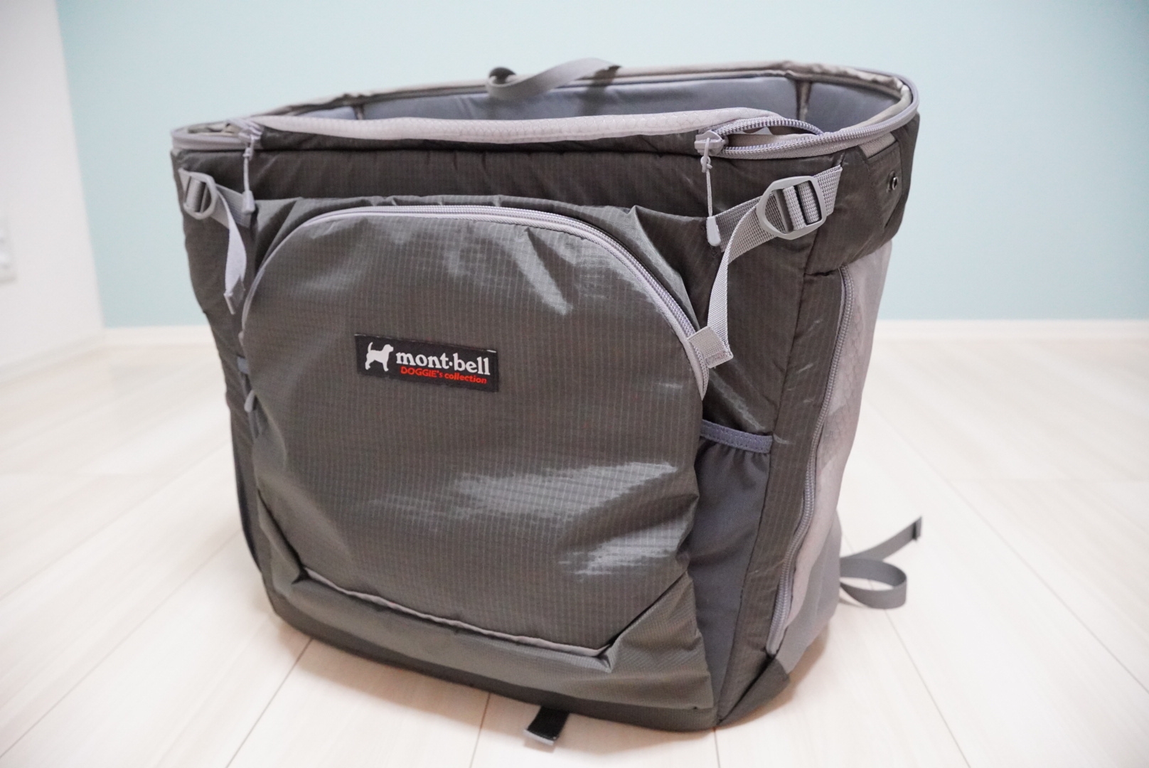モンベル犬、猫用リュック モンベル ドッグキャリングバッグ ペット