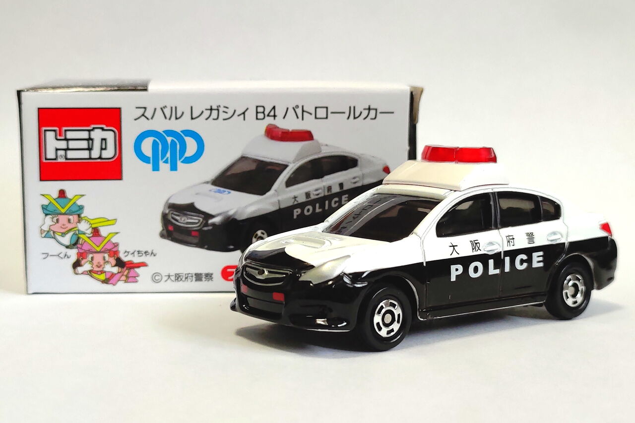 トミカ 大阪府警 パトロールカー 2台セット クラウン レガシィB4