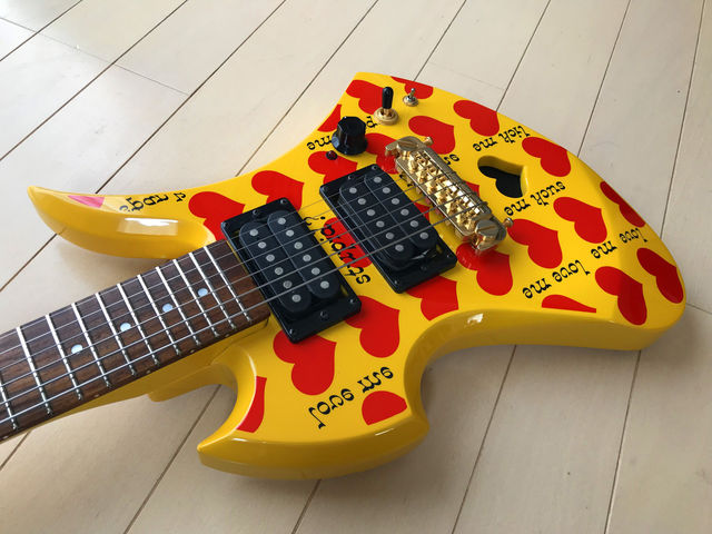 Burny hideモデル イエローハートJr ミニギター フェルナンデス