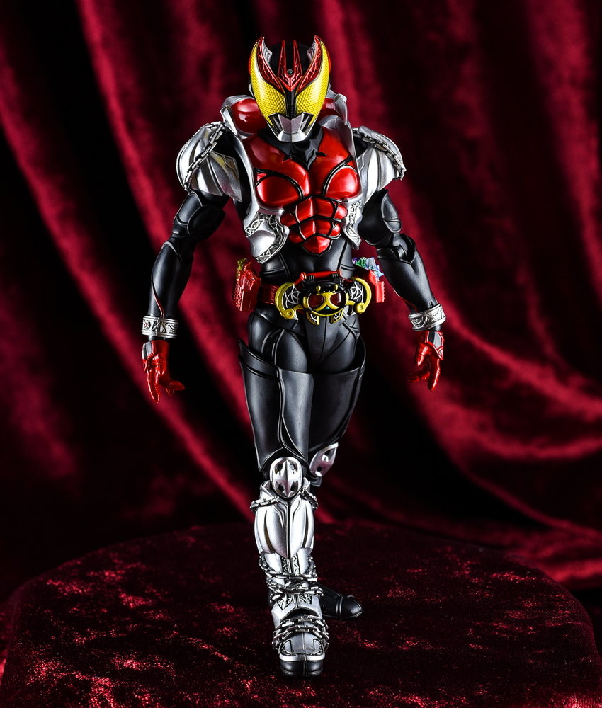 SHFiguarts 真骨頂 仮面ライダーキバ BANDAI - 真骨彫キバ＆SHF