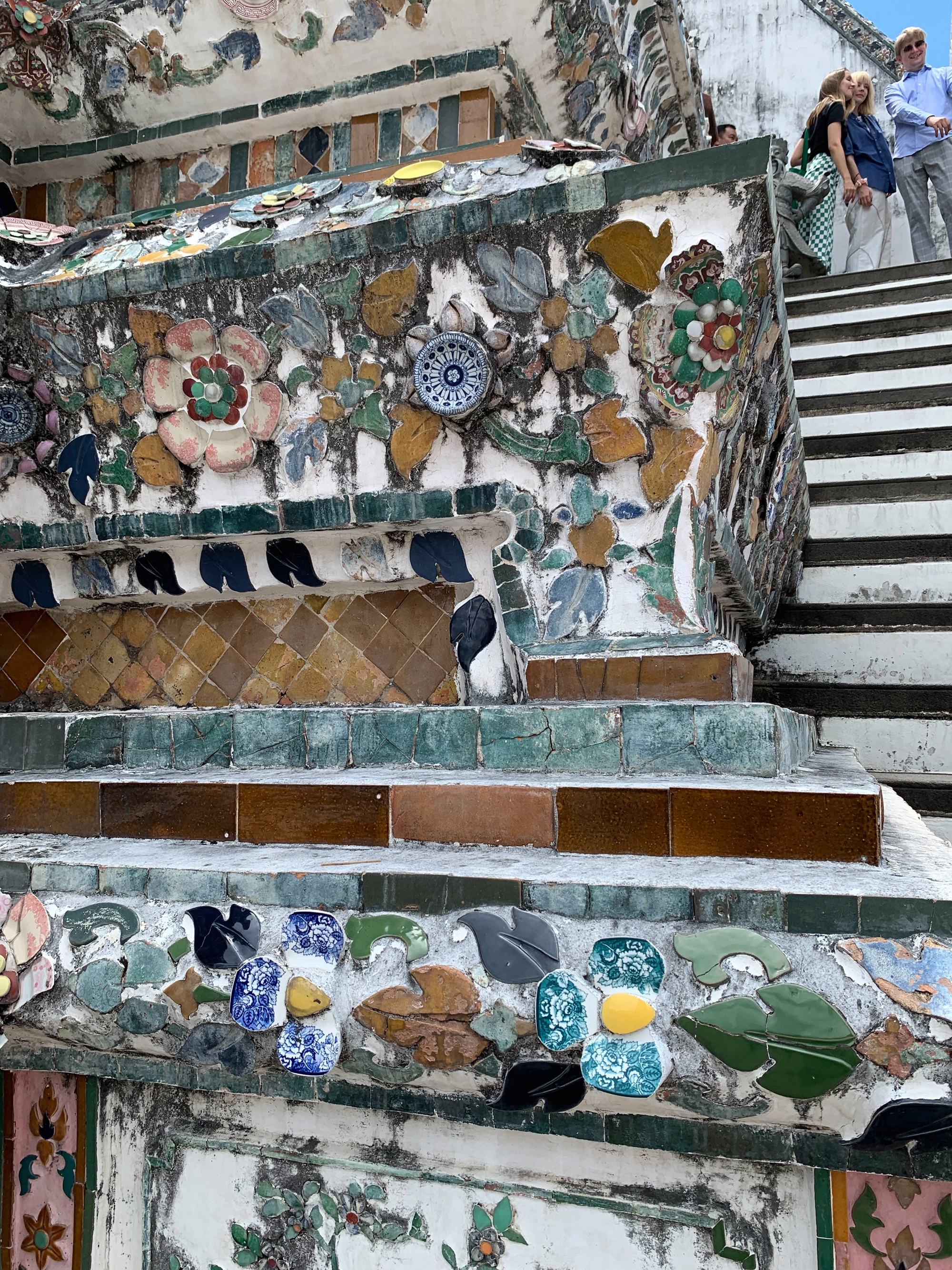 ワット・アルンと名物アイス】ワット・アルンとは「暁の寺」という意味