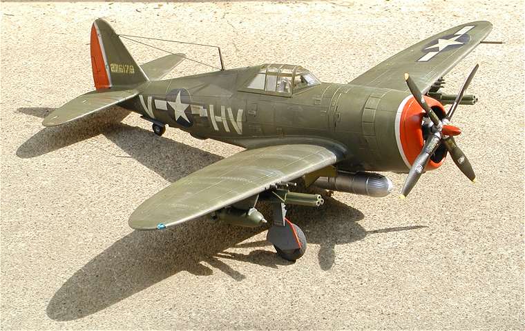 P-47 Thunderbolt 1/48 モノグラム完成品 P-47 Thunderbolt 1/48