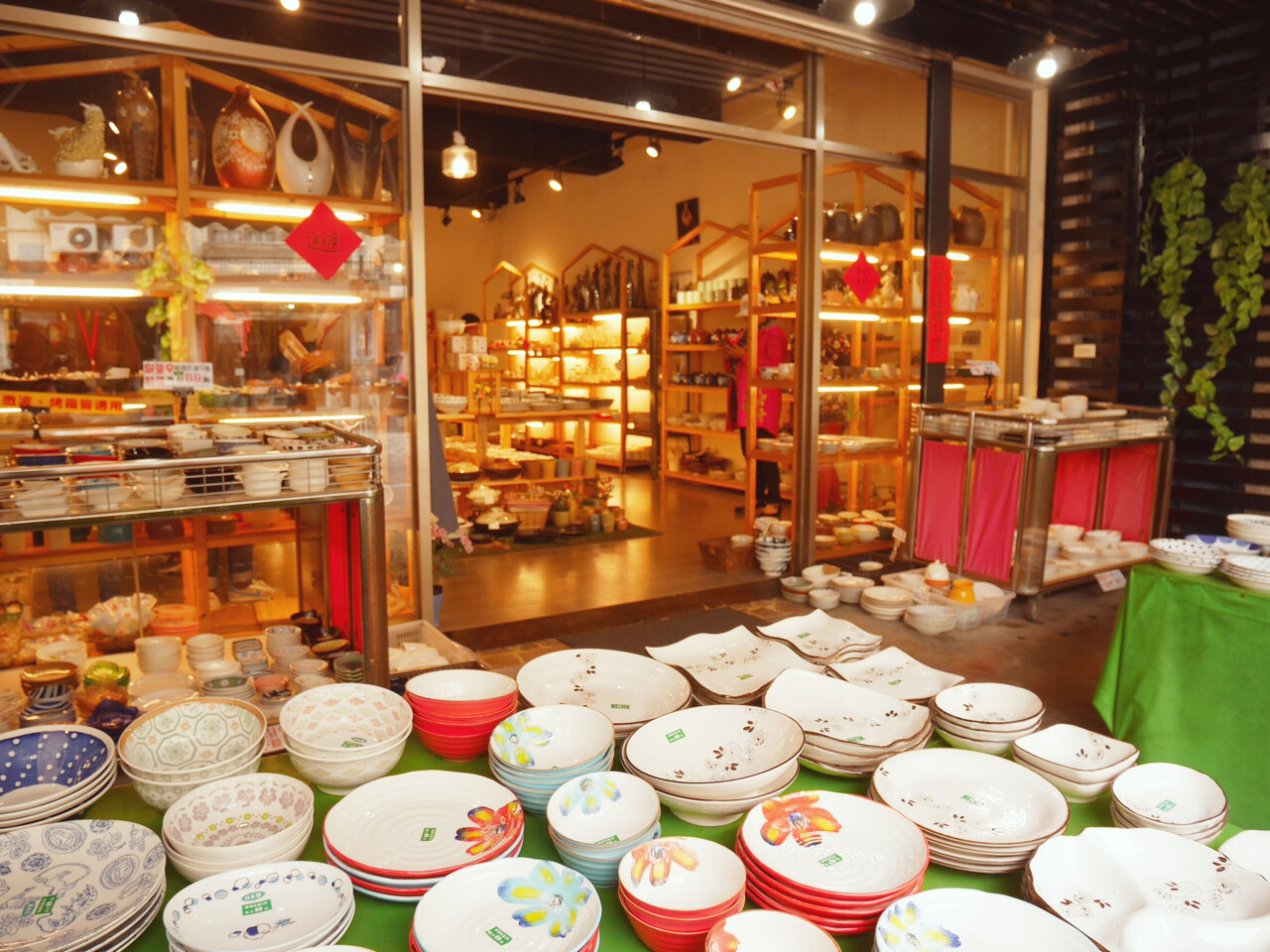 陶器の街、鶯歌でのお買い物は結局日本の食器だったのですが、驚くべき
