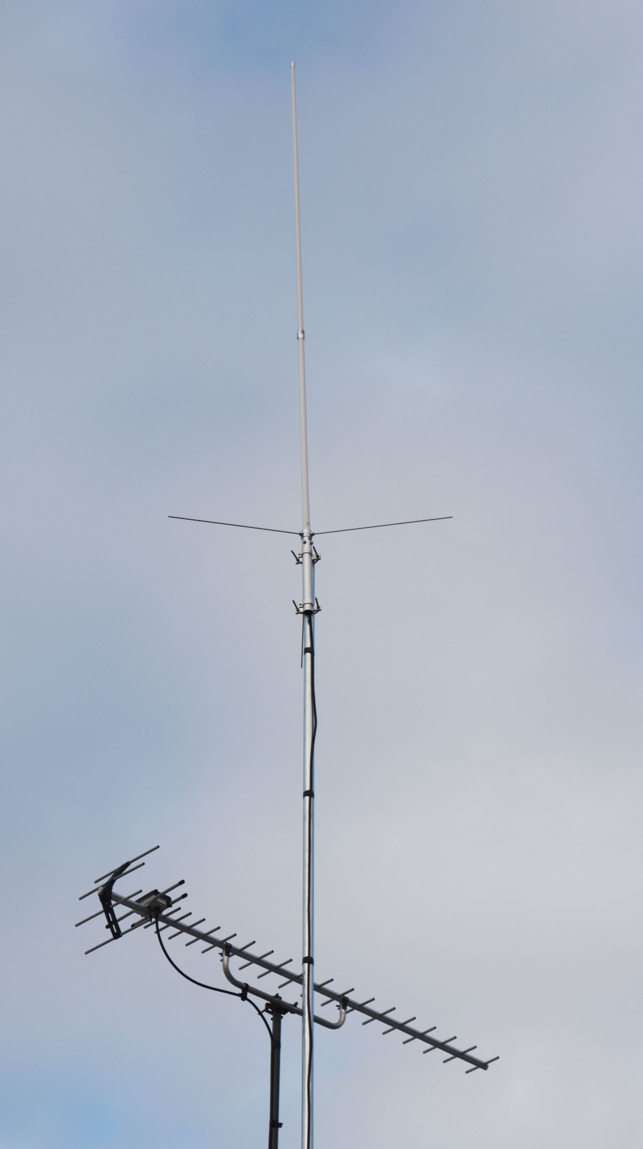 144/430Mhz 3段GPアンテナ 第一電波工業製X520M GPアンテナを設置