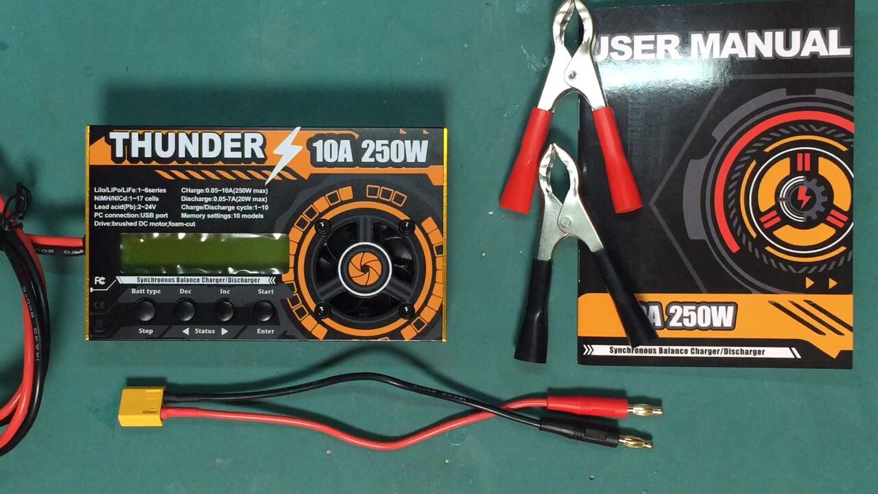 セール ミニ四駆 充電器 サンダー 電源、電池ホルダー、モーター