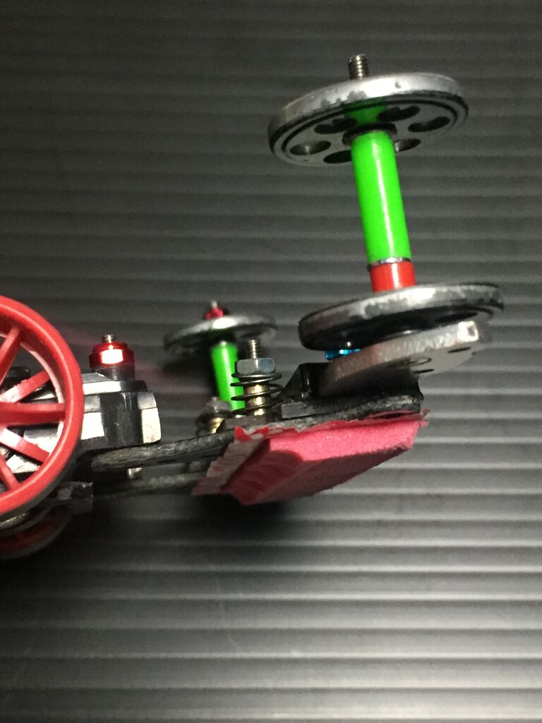 ミニ四駆ブレーキ赤