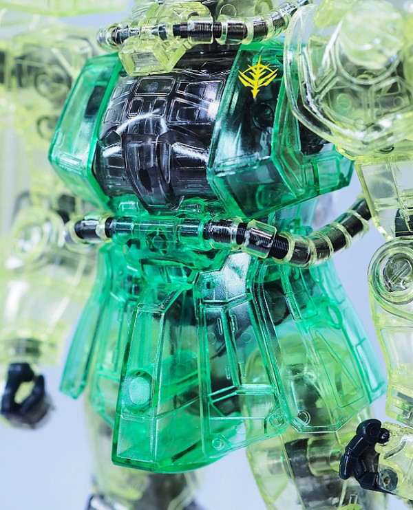 MG ザクII クリスタルバージョン レビュー : おもちゃの巣（玩具レビュー）