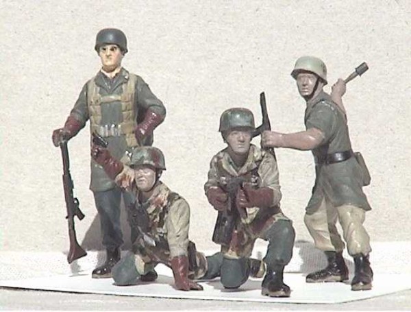 WWII ドイツ パラシュート兵 フィギュア WWII ドイツ パラシュート兵