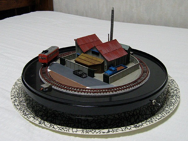 盆ジオ1号…小さな工場があるNゲージミニレイアウト : 片腕な模型鉄の日々