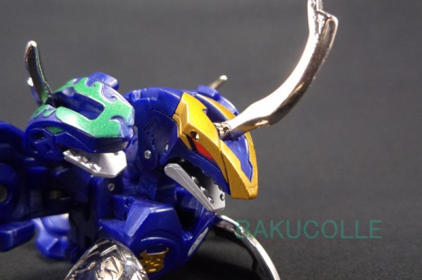 綾鷲】様 滅ホロヴォスと士ドラガオン+士リング Amazon.co.jp: 爆丸