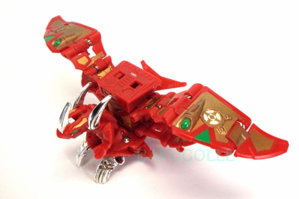 ノヴァ・ブレイズ・ドラゴノイド PYRUS LUMINO DRAGONOID 火属性 爆丸