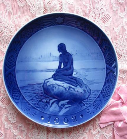 ロイヤルコペンハーゲンイヤープレート1962年