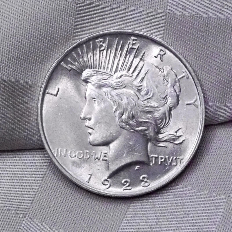 ピース・ダラー：アメリカの貨幣史を垣間見る