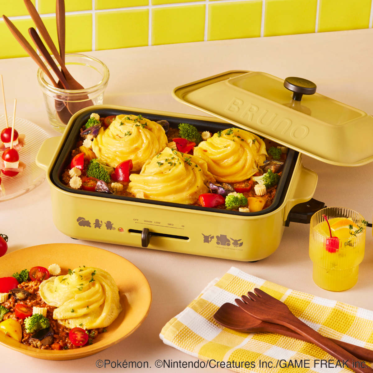 BRUNO コンパクトホットプレート POKEMON たこ焼きプレート付き 蓋付き
