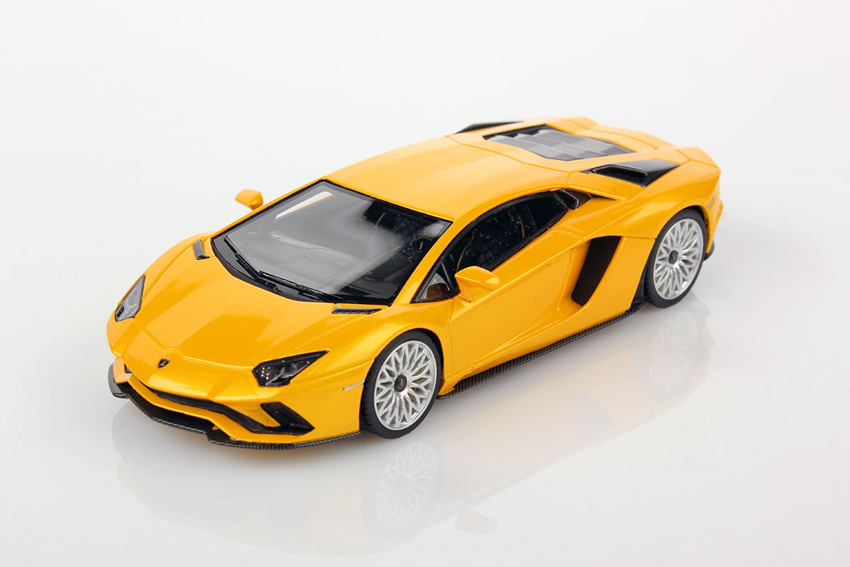 lamborghini-aventador-s-143_02.jpg