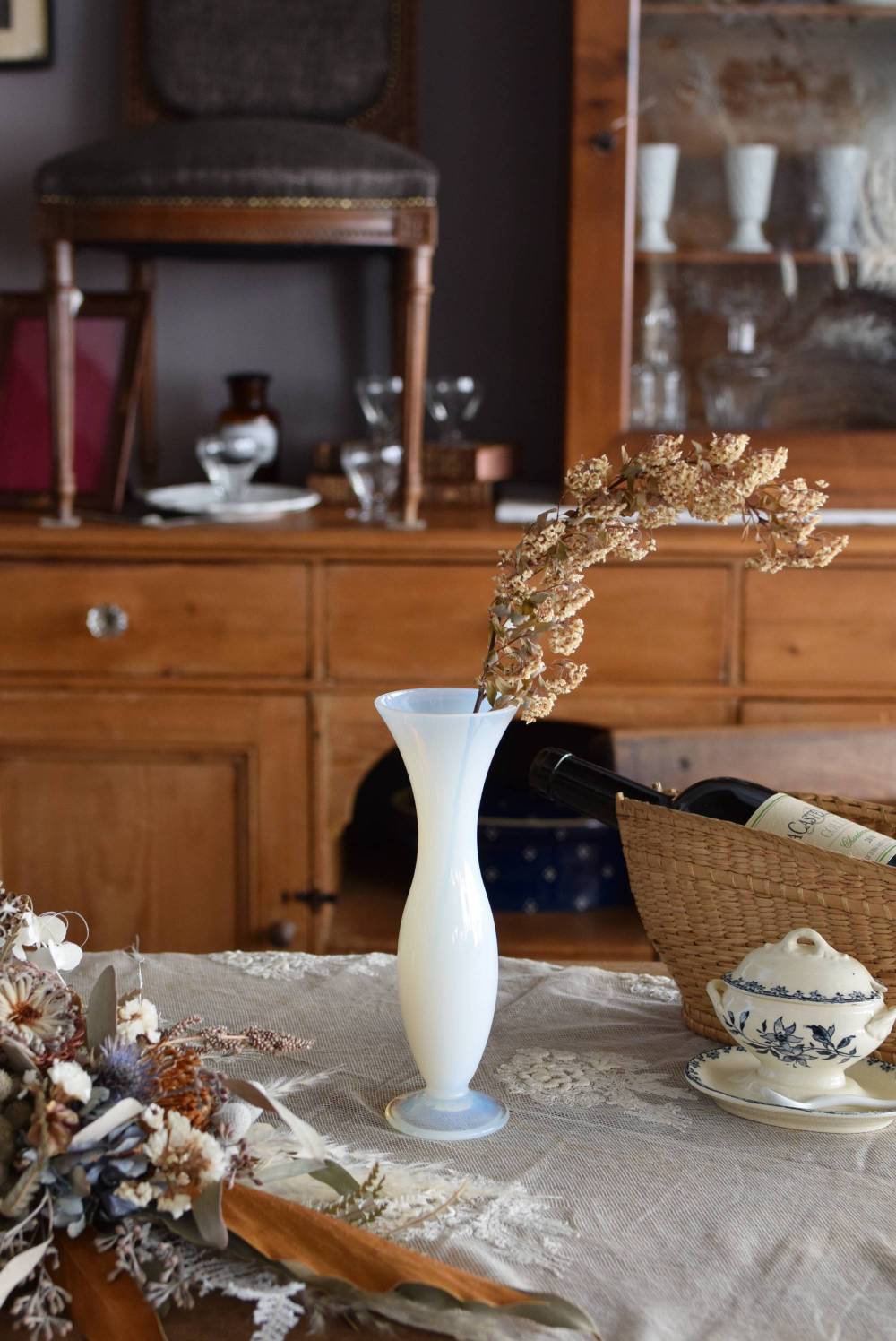 フランスアンティーク オパリンガラス クリシー フリルの花瓶 花器