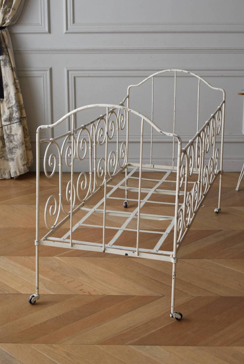 フランスアンティーク家具 アイアンベビーベッド.18 フレンチソファ