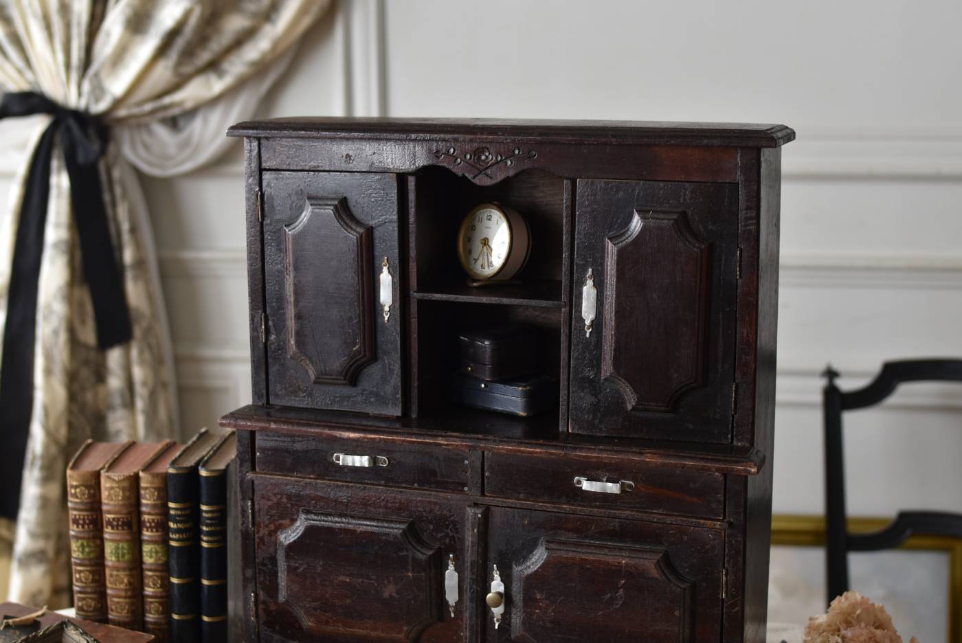 値下げ中 フランス アンティーク ドール キャビネット カップボード