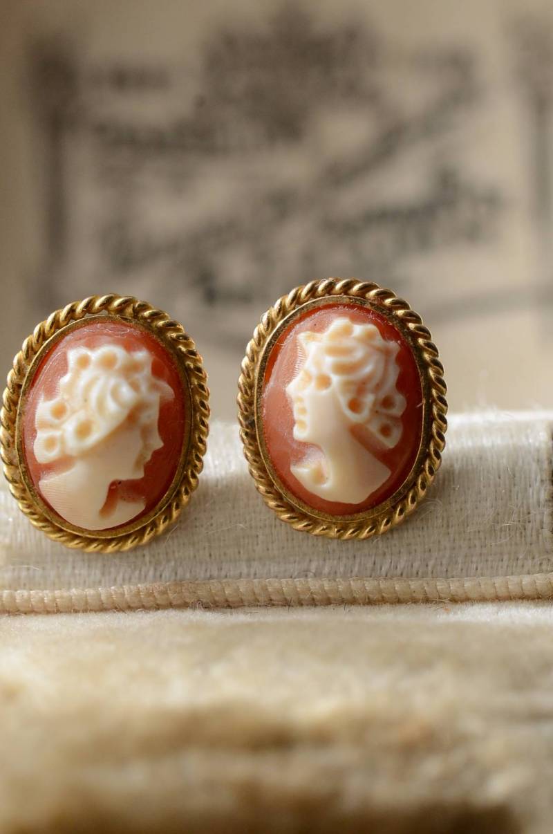 9K カメオピアス.2 イギリスヴィンテージジュエリー アンティーク装飾品