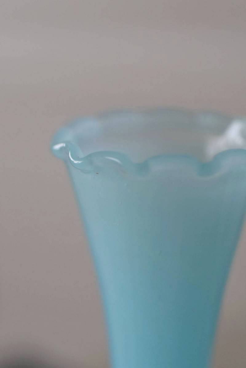 フランスヴィンテージ雑貨 オパリンガラスフラワーベース.20 花瓶