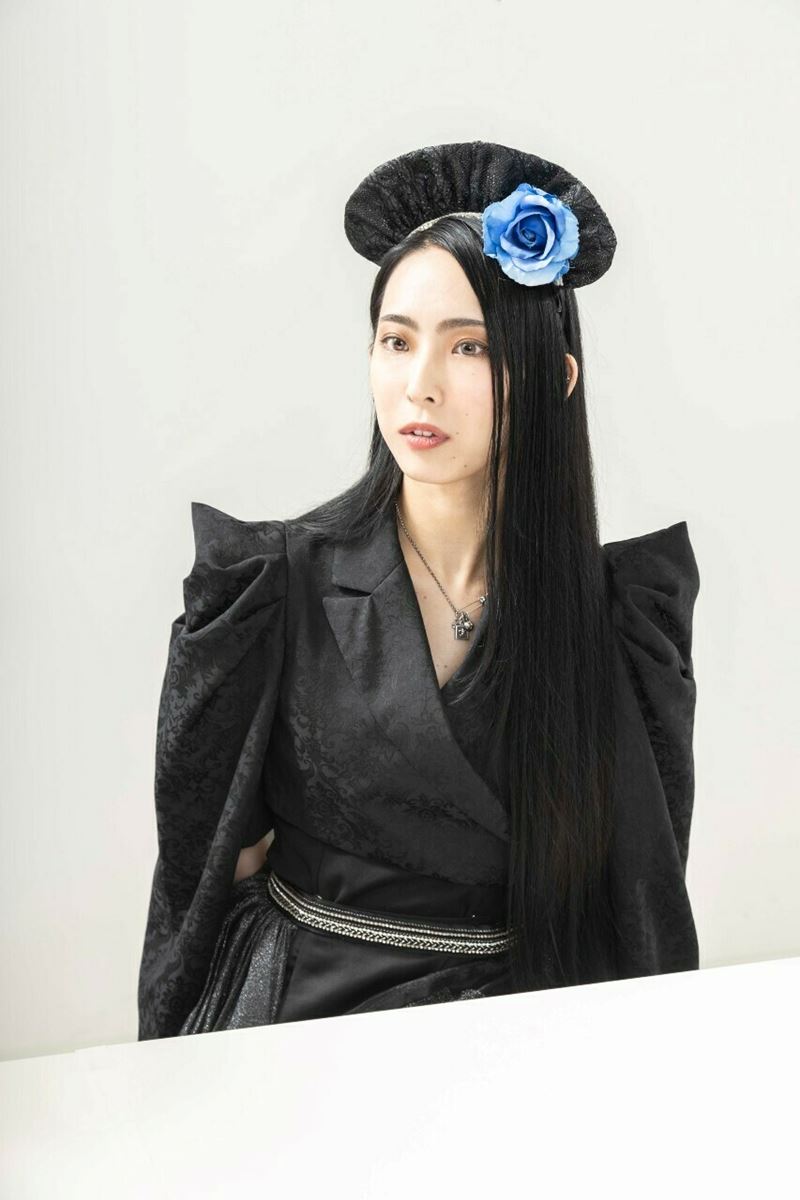 保守的なのは性に合わない」小鳩ミク＆SAIKIが語るBAND-MAIDの現在地