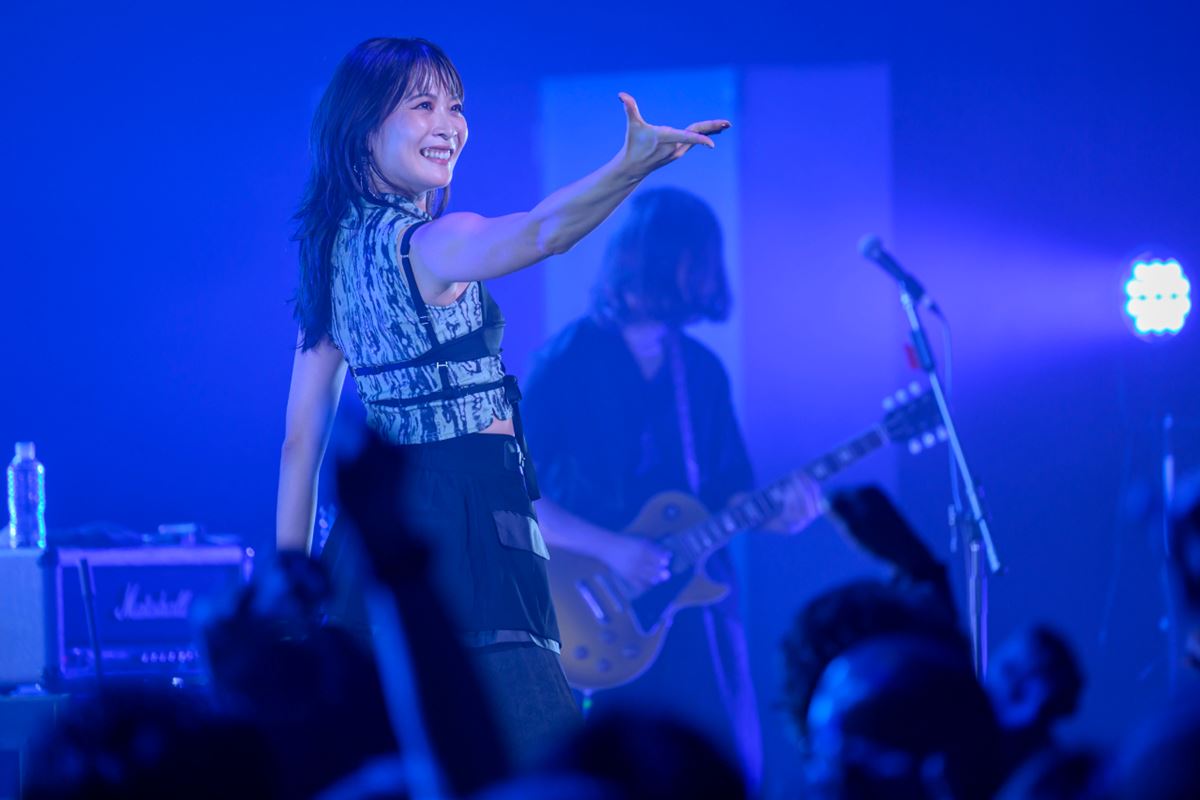 JUNNA初の対バンツアー『JUNNA × CrosSing You Tour 2025』完全