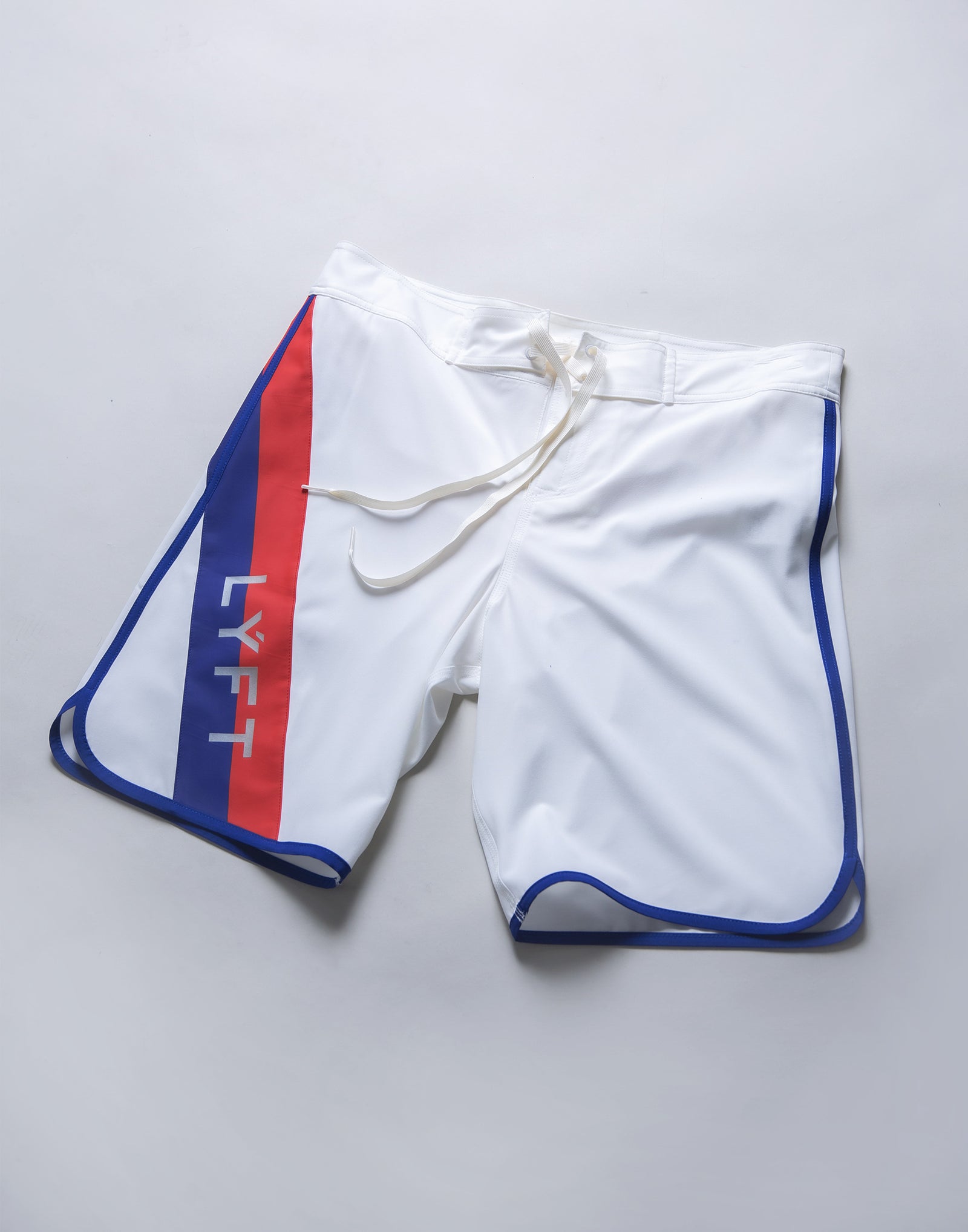 新品未使用タグ付き】 LYFT リフト サーフパンツ xs 【公式通販】