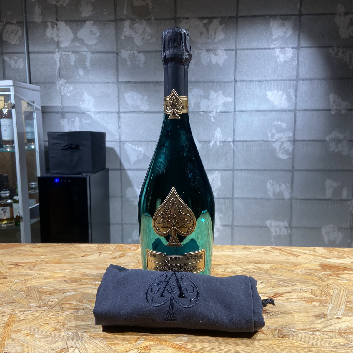 箱付アルマン・ド・ブリニャック 【未開栓】ARMAND DE BRIGNAC