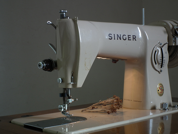 E00443 レトロ SINGER シンガー 古い足踏みミシン | MANSIKKA