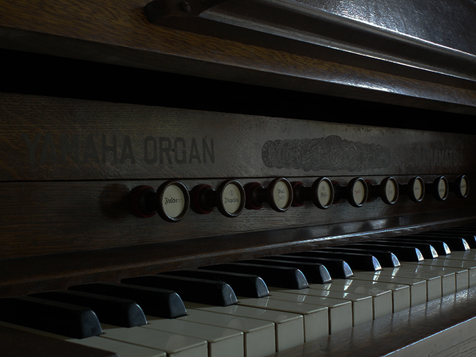 アンティーク YAMAHA 古いオルガン 鍵盤楽器 | MANSIKKA