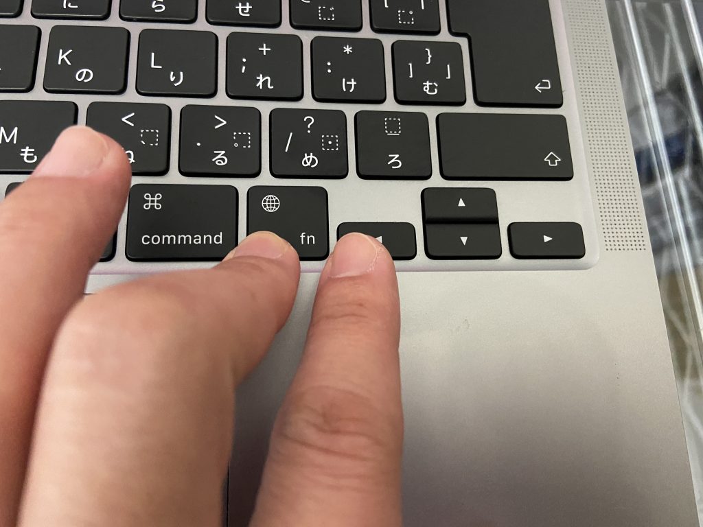 液体混入でキーボード故障 MacBookAir M1 2020 ‎の修理 | Mac修理アースト