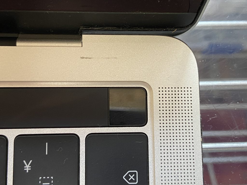 Touch Bar故障】MacBookPro Touch Bar修理！ | Mac修理アースト